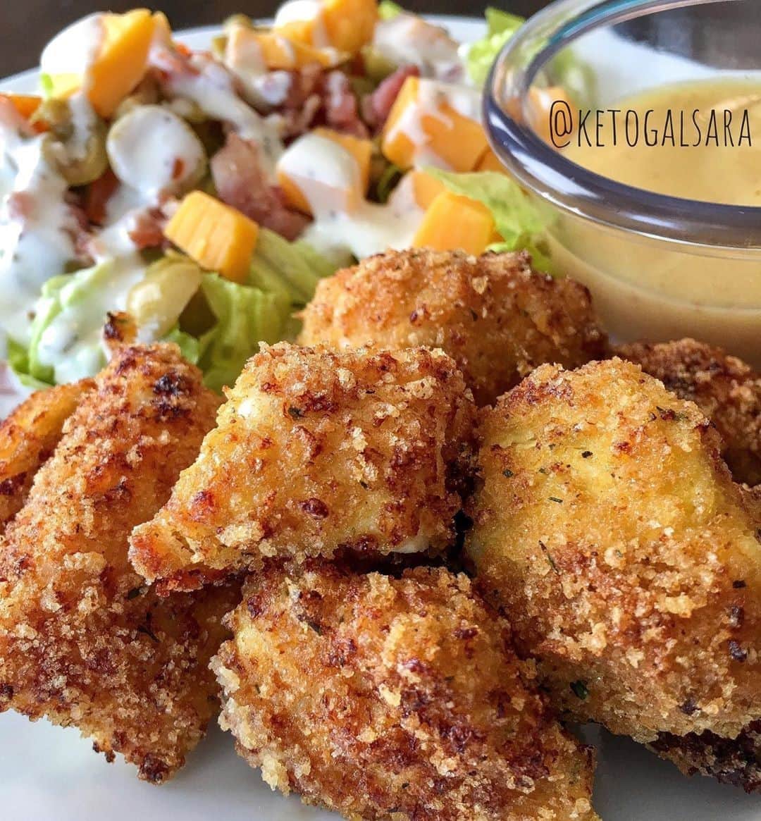 Flavorgod Seasoningsさんのインスタグラム写真 - (Flavorgod SeasoningsInstagram)「🐔 Flavor God Seasoned Ketofied Chick Fil-A nuggets⁠ -⁠ Seasoned with FlavorGod Ranch Seasoning⁠ By Customer @ketogalsara⁠ -⁠ KETO friendly flavors available here ⬇️⁠ Click link in the bio -> @flavorgod⁠ www.flavorgod.com⁠ -⁠ 🔹Marinate chicken strips in PICKLE JUICE for several hours. (I do mine for about 8 or more)⁠ 🔹Drain chicken and cut into nugget chunks or keep in strips⁠ 🔹Pour @porkkinggood pork rind crumbs into bowl and add @flavorgod Ranch Seasoning.⁠ 🔹Egg wash chicken. I use 2 eggs and 1 tbs heavy cream for the wash..⁠ 🔹Then toss in @porkkinggood pork rind crumb/ seasoning mixture until well covered..⁠ 🔹spray with olive oil or oil of choice .⁠ 🔹Air fry at 360* for 12 minutes on oiled skewer rack in air fryer.⁠ 🔹Dipped in @ghughessugarfree honey mustard 🙌🏻⁠ .⁠ . 🏷 Tag a friend who needs these nuggets⁠ . . 🚨 Link to my air fryer is in my stories and it’s on Sale🚨 .⁠ PS. DO NOT REUSE THE PICKLE JUICE. 💀⁠ -⁠ Flavor God Seasonings are:⁠ ✅ZERO CALORIES PER SERVING⁠ ✅MADE FRESH⁠ ✅MADE LOCALLY IN US⁠ ✅FREE GIFTS AT CHECKOUT⁠ ✅GLUTEN FREE⁠ ✅#PALEO & #KETO FRIENDLY⁠ -⁠ #food #foodie #flavorgod #seasonings #glutenfree #mealprep #seasonings #breakfast #lunch #dinner #yummy #delicious #foodporn ⁠」10月15日 10時01分 - flavorgod