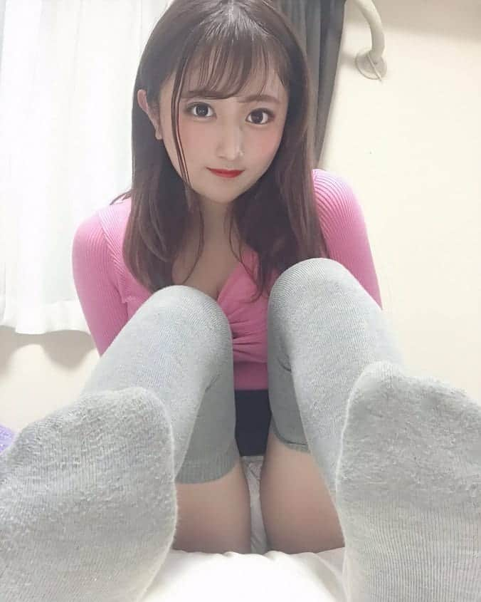 森本つぐみのインスタグラム：「パンチラお姉さん☺️」