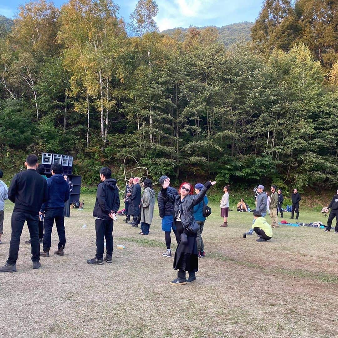 上田愛子さんのインスタグラム写真 - (上田愛子Instagram)「アホみたいに3日間泥酔して ずっとふざけてた #Balance 😂  楽しかったなー😂😂  少ない人数でトイレも並ばず 密にもならず酒もすぐ買えるし 快適だったなー  大好きな友達がいれば なんでも楽しいってこと❤️  最後の動画うざすぎる😂😂  #labyrinth2020 #フェフ  #フェフおばさん #レイブおばさん   @yide2001 やっちんいつも車も運転も写真も ありがとう♥️love   #今日の愛子先生」10月15日 10時29分 - aikosenseidayo