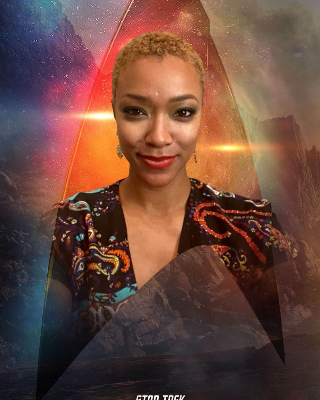 ソネクア・マーティン＝グリーンのインスタグラム：「Wow that was fantastic. The virtual premiere for Season 3 of #startrekdiscovery 🖖🏽🖤🥰 Thank you so much to everyone who joined. Special thanks to @jverticbs and the entire publicity team for putting together something so cool and integrated. And special thanks to @olatundeo for your dependably BRILLIANT direction, and to @alexkurtzmanofficial and @michelleparadise1 for your heartfelt “showrunship.” 🥰 Goodnight everybody!」