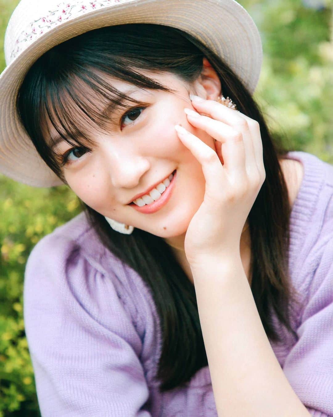 モーニング娘。'20のインスタグラム：「- . 趣味: うたうこと、ねること . . #羽賀朱音 . .」