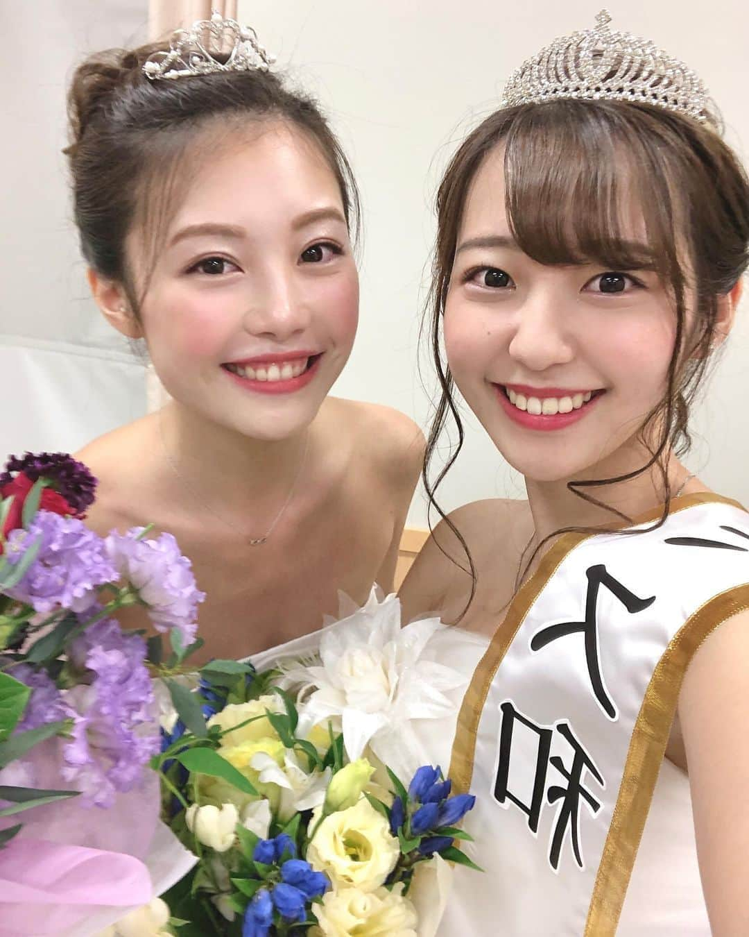 後藤沙梨花さんのインスタグラム写真 - (後藤沙梨花Instagram)「ごきげんよう🌸 エントリーNo3三浦美佳です！  これが最後の投稿なんて、、寂しいです😭 約4ヶ月間、皆様の温かいご声援のおかげで グランプリ「ミス和👑」と「ヴァシリーサリフレクト賞」を頂くことができました❤︎  私は今まで大きな結果を残したことがありませんでしたが、ミスコンテストの活動は「本当に頑張った」と誇りと、自信を持って言えるものとなりました。😌  また改めて私は周囲の方に支えられ、恵まれた環境にいるのだと実感しました。 母からの手紙には大号泣でした😭❤︎笑  例年とは異なり不安が大きかった中、ミスコンテストを形にして下さった委員の方々、家族や友人、SNSで温かい声を掛けてくださった皆様には、心より感謝しています🌹  そして、どんな時もみんなで頑張ってきたミスのみんな！ 中々会えなかったけれど、その分会えた時の嬉しさは大きく、いつも明るく優しいみんなに出会えたことが私にとって宝物です💍  最後に、ミスコンテストで出会えた方々とのご縁をこれからも大切に、また人との繋がりをこれからも大事にしていきたいです！  本当にありがとうございました！  . . .  ※写真撮影時のみ、マスク・フェイスシールドを外して行っております。  Twitterでも『ミスコンテストを終えて』というお題で投稿をしているのでぜひぜひチェックしてみてくださいね✨  #三浦美佳  #MissContest #Missgwc2020 #gwc #ミス和コンテスト #ミスコンテスト #ミス和 #学習院女子大学 #Miss和contest2020 #gakushuinwomenscollege #和祭 #ミス和コンテスト2020 #ミスコン  #春からgwc #学女ミスコン  #ミスコンファイナリスト #学習院女子大」10月15日 11時50分 - missgwc2023