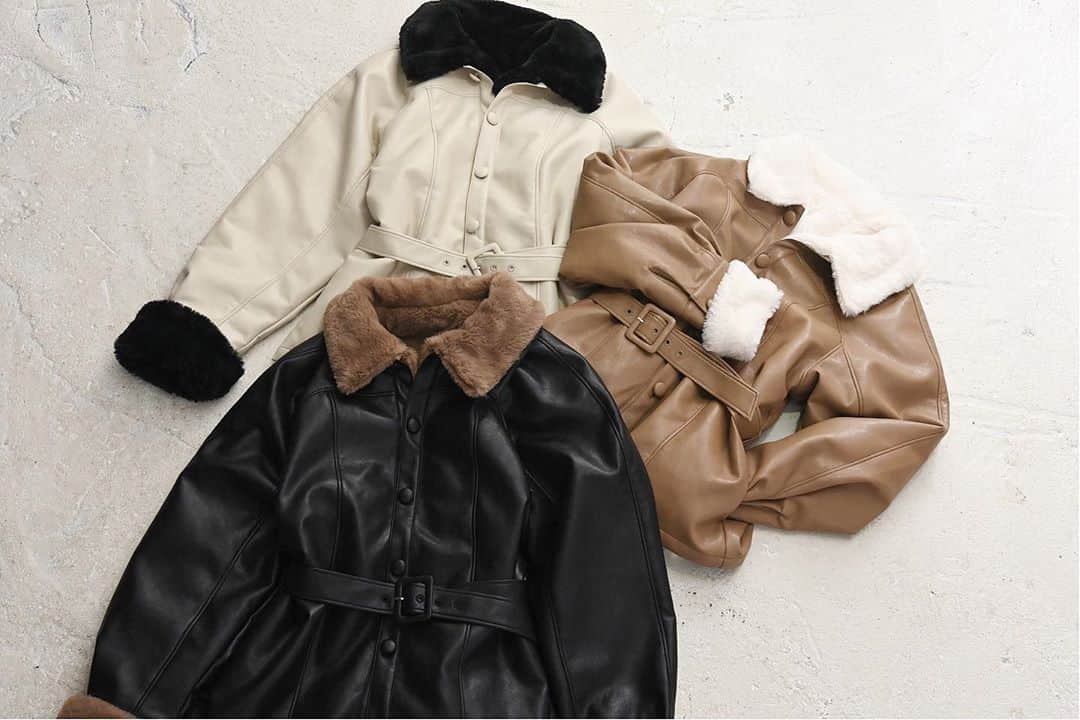 Yumaikaのインスタグラム：「favorite clothes🤍🤎🖤  #helioslivin」
