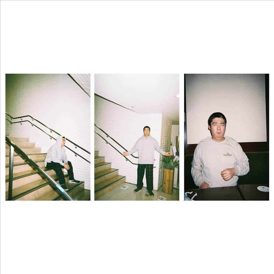 FREAK'S STORE渋谷さんのインスタグラム写真 - (FREAK'S STORE渋谷Instagram)「COZYな空間をプロデュースするオンラインストア 「cozyhousetokyo」が室内&外で着れる『日常着』をコンセプトに展開している不定期プロダクト。 部屋着からそのまま外出する事が多いディレクターの日常からヒントを得たシンプル且つ高品質なリラックスシルエットのデイリーウェアは必見です。  この度、FREAK'S STORE渋谷に併設するギャラリー「OPEN STUDIO」にてPOP-UP STOREを期間限定OPENするにあたり、FREAK'S STORE別注アイテムを特別にご用意しました。 その他日常着の新作や会場限定商品を筆頭に、普段オンラインストアでしか購入出来ない商品が一同に店頭に並びます。 是非この機会にご来場くださいませ。  cozyhousetokyo POP-UP STORE OPEN STUDIO（FREAK’S STORE渋谷併設ギャラリー）﻿ 東京都渋谷区神南1-13-1﻿ TEL 03-6415-7728﻿ HOURS 12:00〜20:00﻿ 開催期間 10月16日(金)-10月25日(日)  10月15日(木)21時にMC☆ニガリa.k.a赤い稲妻によるIG LIVE SHOW CASEを開催。※それぞれのアカウントで配信予定。」10月15日 13時40分 - freaksstore_shibuya