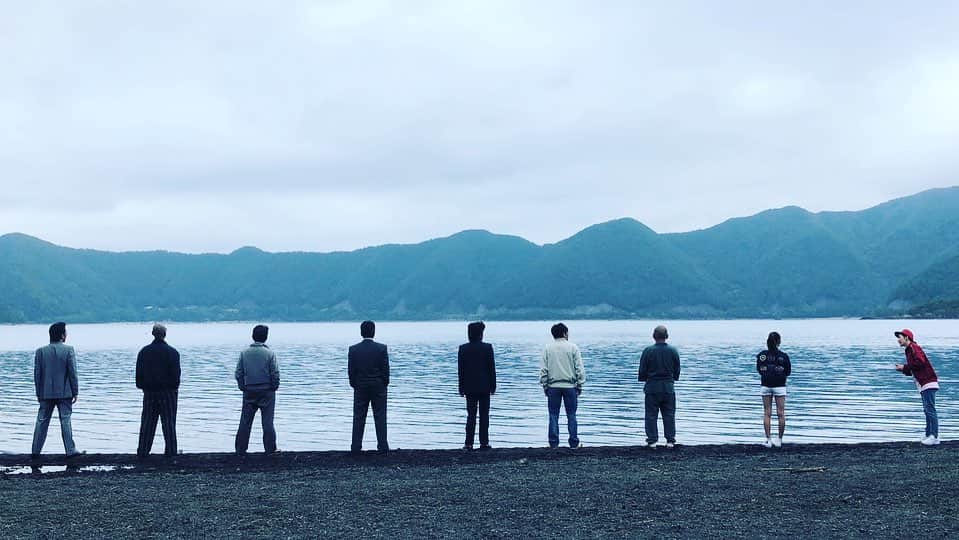 小沢仁志さんのインスタグラム写真 - (小沢仁志Instagram)「湖畔での ワンピース・ショット❗️笑 早く情報解禁にならないかなぁ〜」10月15日 13時42分 - ozawa_hitoshi