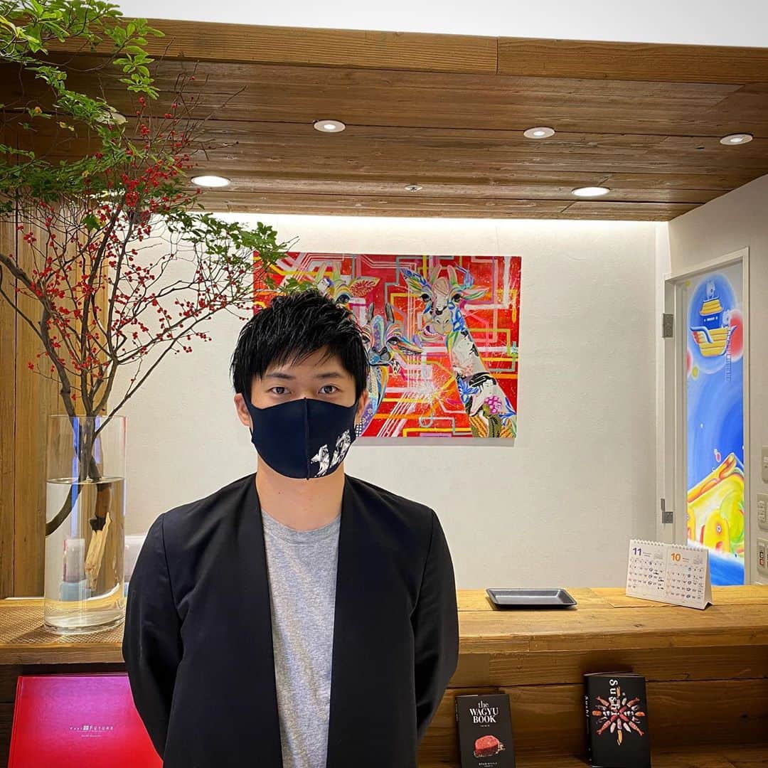 大嶋和也のインスタグラム：「銀座アストラ歯科クリニックで歯のクリーニングをしてもらってきました^ ^ 銀座駅降りてすぐだし綺麗だしもちろん腕も良いので皆さんもぜひ行ってみてください！ レースの応援もしてくれていてスーツにロゴも入ってます^ ^ #銀座アストラ歯科クリニック」