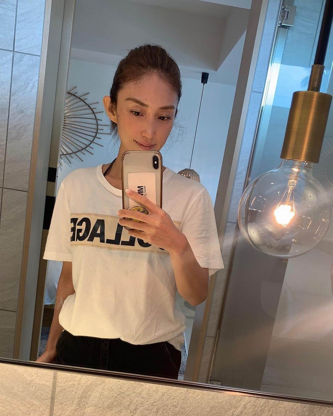 NANAさんのインスタグラム写真 - (NANAInstagram)「昨日は大人の秋休み🎾 ☆ 逗子のマリブホテルに大好きなファミリーで1泊旅行😊本当は海外行きたいねって言ってたけどコロナで行けないから近場で海外を感じれる場所にと🤩 ☆ フネも一緒に行けてほんっと楽しかった🥰テニスやってクルージング行って沢山食べて幸せ過ぎました🥺感謝です‪⸜❤︎⸝‬ ☆ 子供たちが手が離れて何回も「マミー楽しんできてね」って言って貰えてありがたい。でも1日離れてるだけで寂しかった母ちゃん😂 ☆ 日々色々あるけどこうやって信頼出来る大切で大好きな人達が居てくれるから前向きに頑張れる💪 ☆ また次の楽しみまで😊 ☆ テニスハマりそう🎾コンスタントにやりたいな🤔 ☆ 楽しい時間をありがとうございました♥ ☆ #lifestyle#旅行#マリブファーム#逗子 #逗子マリーナ#大切な人達#ファミリー #この人達が居てくれるから頑張れる #trip#shonan#zushi#love#family #沢山笑った#沢山食べた#小麦祭り #幸せでしかない」10月15日 13時59分 - nana1977hs