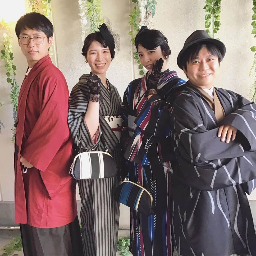 金沢着物レンタルshop心結〜kokoyui〜のインスタグラム：「仲良し4人さん♪♪♪♪  みなさん世界観ばっちりで小物まで持参してきてくれました❣️ 撮影もノリノリで最高です！  男女でここまでやりきってくれる方なかなかいないのでうれしいです😆❣️  素敵でしたー！✨✨」