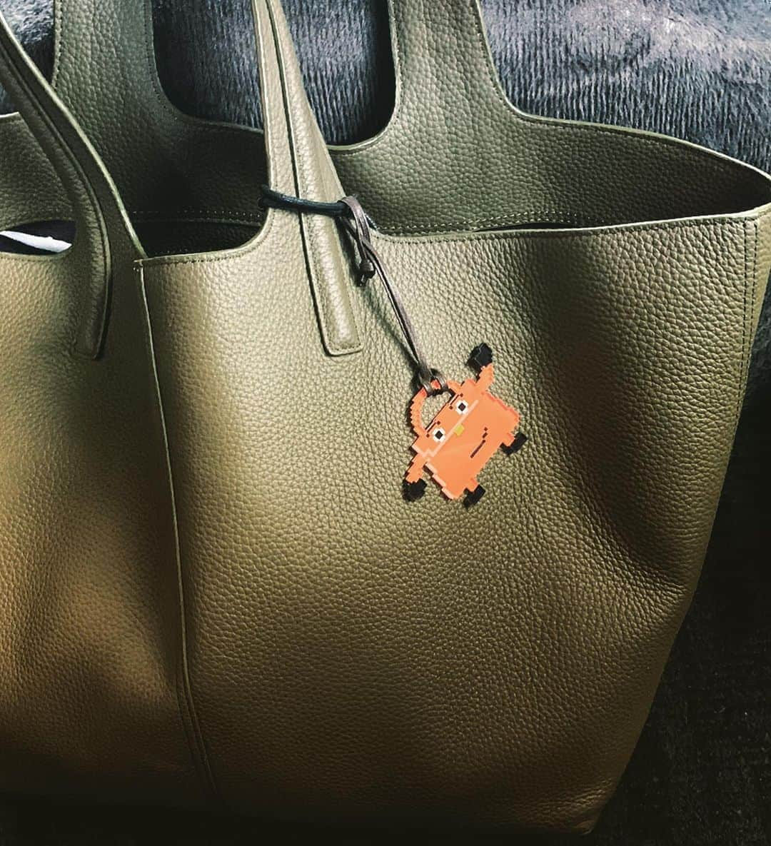 祐真朋樹さんのインスタグラム写真 - (祐真朋樹Instagram)「トート&チャーム  @hermes  @jantje_ontembaar  @katorishingo_official  @stsukezane @vasic_newyork」10月15日 14時32分 - stsukezane