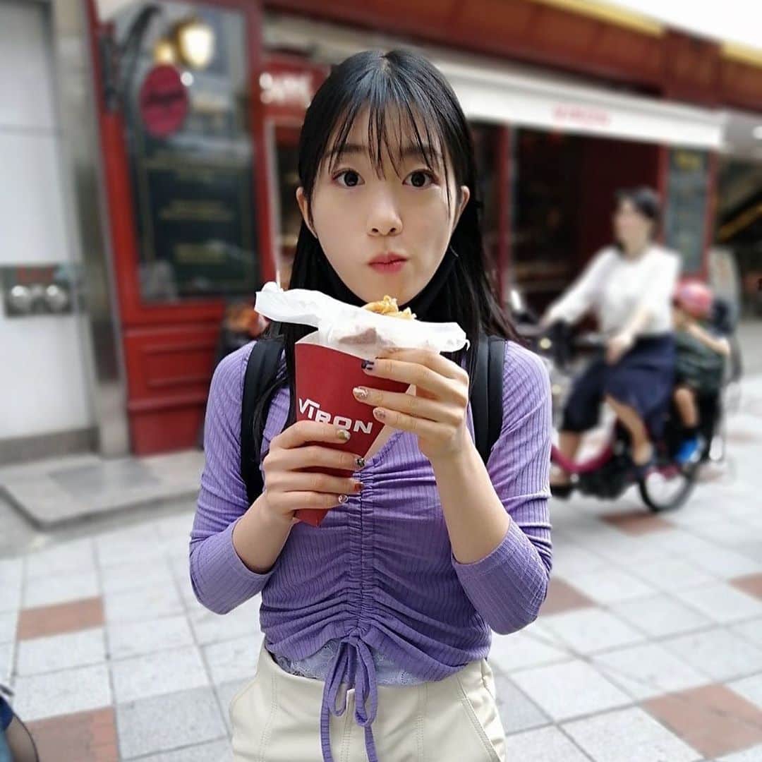 桜雪さんのインスタグラム写真 - (桜雪Instagram)「レオちゃんの言う通り びびるほど美味しかった！！ VIRONのクレープ！！ 塩キャラメル！！！ くううううう！！！！！  #viron渋谷 #絶品クレープ  #渋谷スイーツ」10月15日 14時43分 - yuki_12hsm