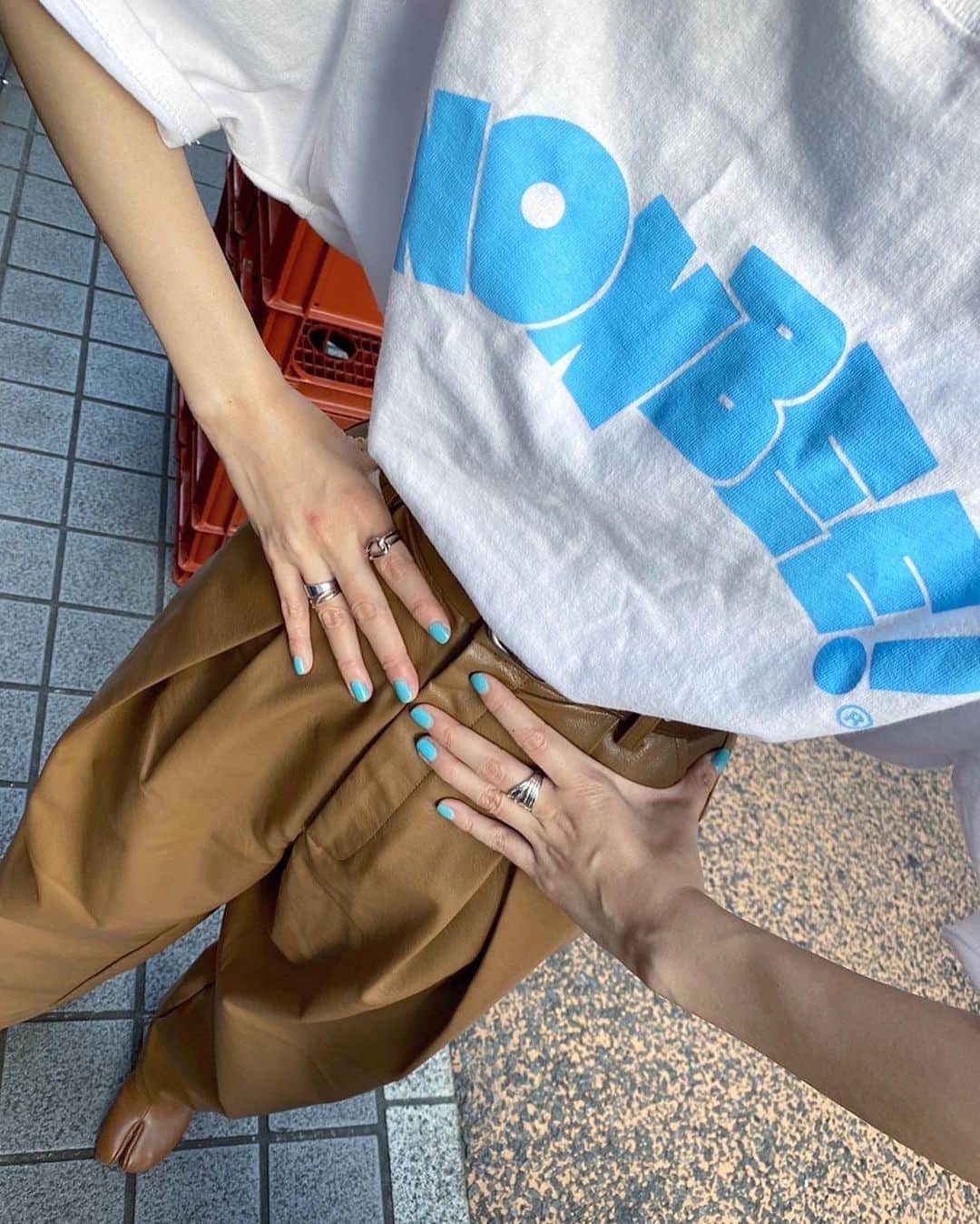 前山奈津巴さんのインスタグラム写真 - (前山奈津巴Instagram)「. . 今日から発売のNONBEE!のお洋服たち @nonbee_official 🍺 . どのカラーもTシャツもパーカーも小物までもかわいくて。。選べんぞ。。。 . ノンベーのみんな。 これ着てお酒飲も☺️？ . #nonbee #ノンベー #🍺 #ootd #code #fashiongram」10月15日 14時45分 - natsuha_maeyama