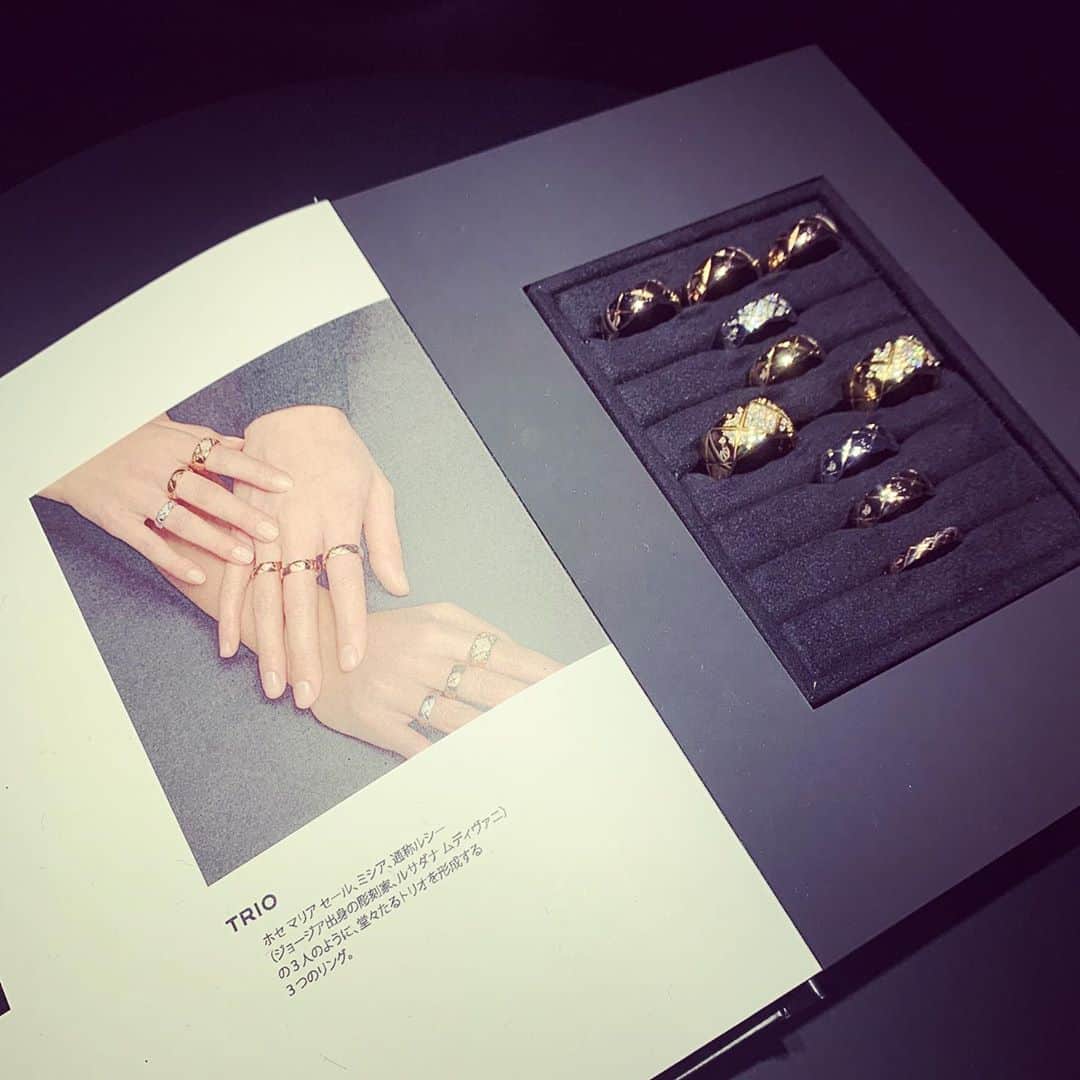 INSIDE FUJINGAHOさんのインスタグラム写真 - (INSIDE FUJINGAHOInstagram)「ココ・クラッシュの魅力再確認❤️  #cococrush  #chanelfinejewelry」10月15日 15時11分 - fujingahojp