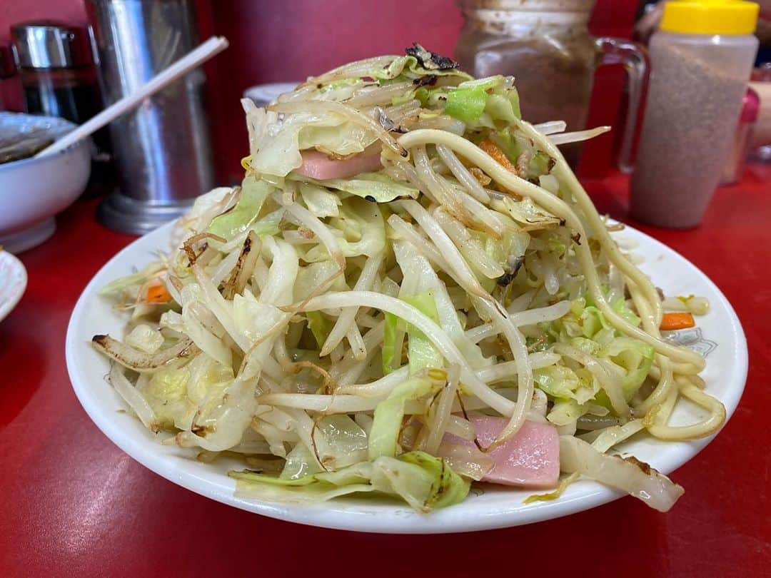 栗田善太郎のインスタグラム：「かなーり久しぶりに！ 地元です。 食べ切りました！」