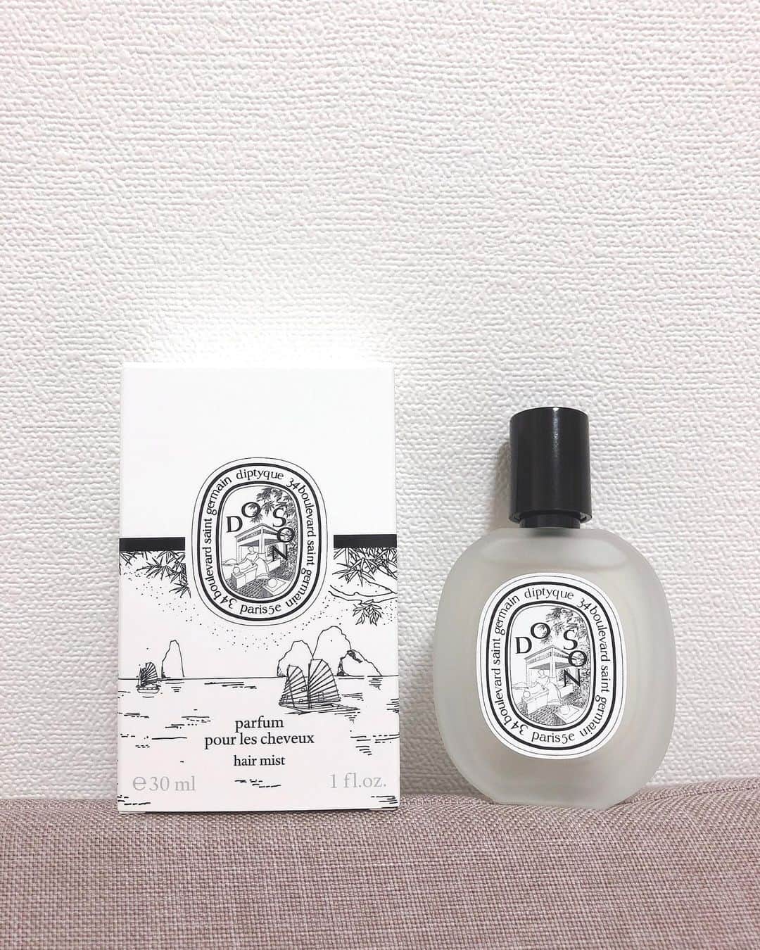 のインスタグラム：「＿＿＿＿＿＿🤍 でぃっぷてぃっくのヘアミスト めっちゃいい感じ〜 _ ありがとまみちゃん😘 _ _ #diptyque#ディップディック#hair #ヘアミスト#フレグランス」
