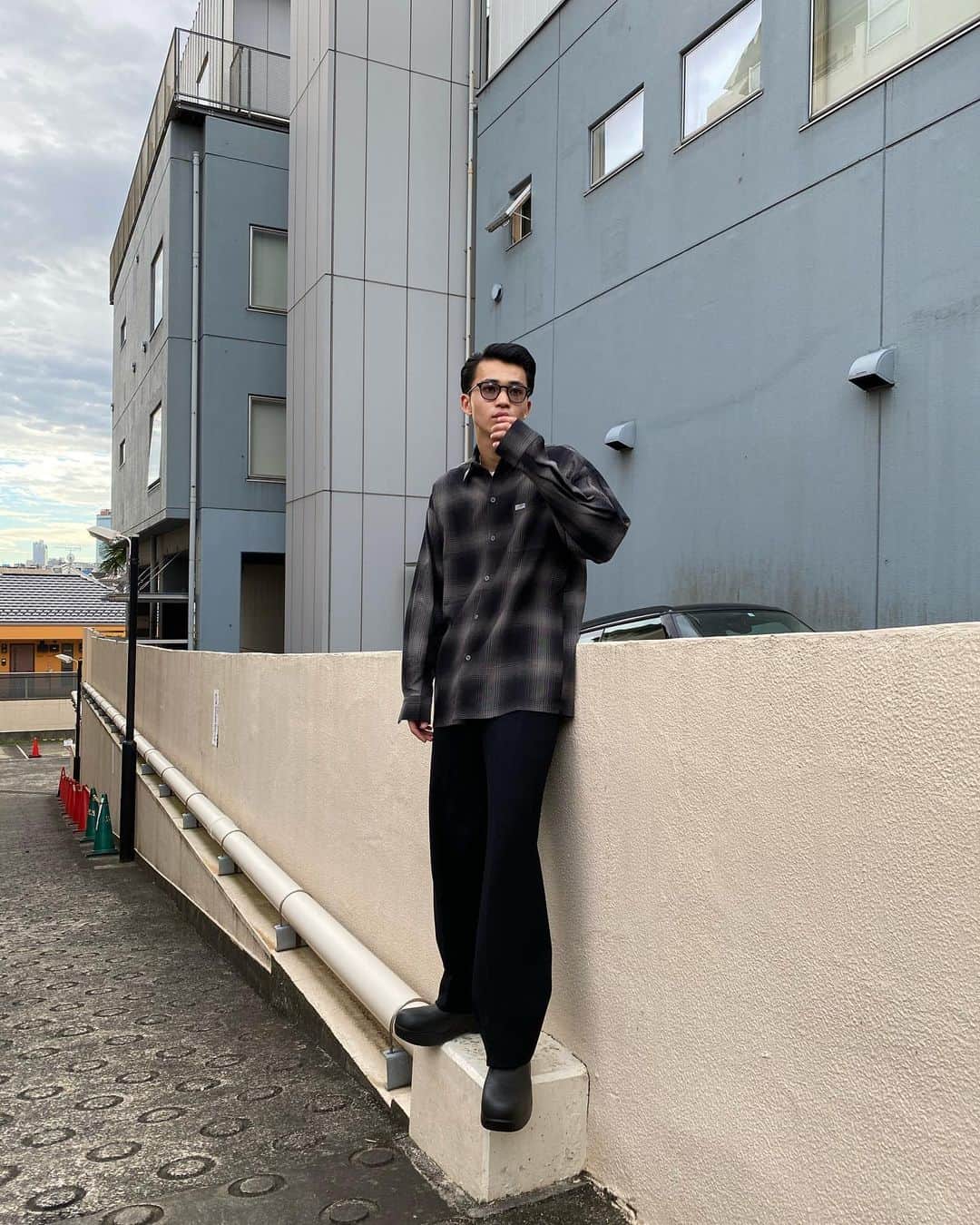 中田圭祐のインスタグラム：「. ボッテガヴェネタのブーツ「ザ・パドル」 を私服と合わせてみました。 メンズノンノ11月号の誌面でも着用しているので是非ご覧ください！  #ボッテガヴェネタ #bottegaveneta @bottegaveneta #メンズノンノ #メンズノンノ11月号 #mensnonno @mensnonnojp #PR」