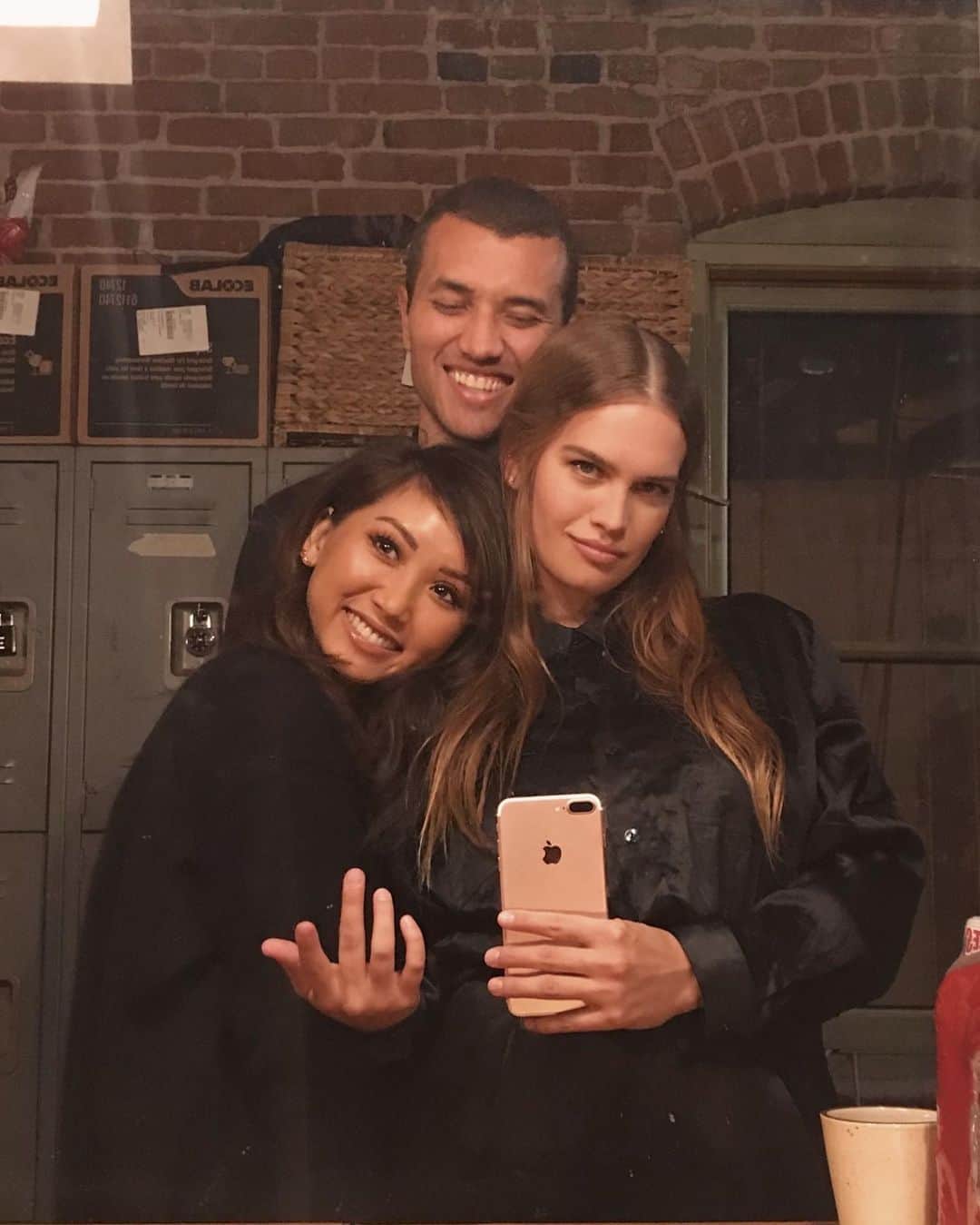 のインスタグラム：「Love these doinks so much, also miss the smaller doink terribly 😭💛」