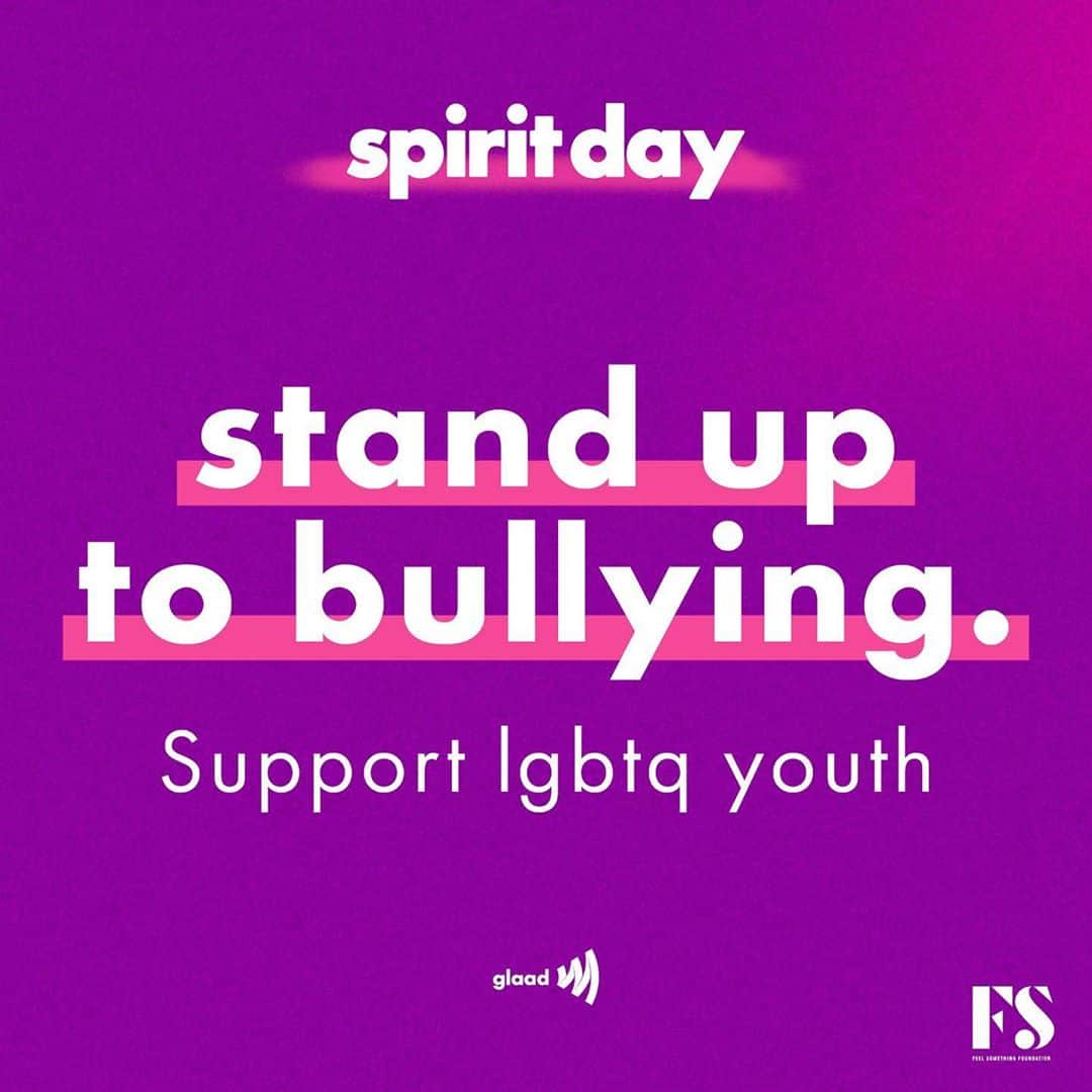 アダム・ランバートさんのインスタグラム写真 - (アダム・ランバートInstagram)「We can and must do better to support our LGBTQ youth and help end the bullying and adversity so many experience just for being who they are. Share your support with #SpiritDay and learn more about what you can do to help @ glaad.org/spiritday @glaad @feelsomethingfoundation」10月16日 2時59分 - adamlambert