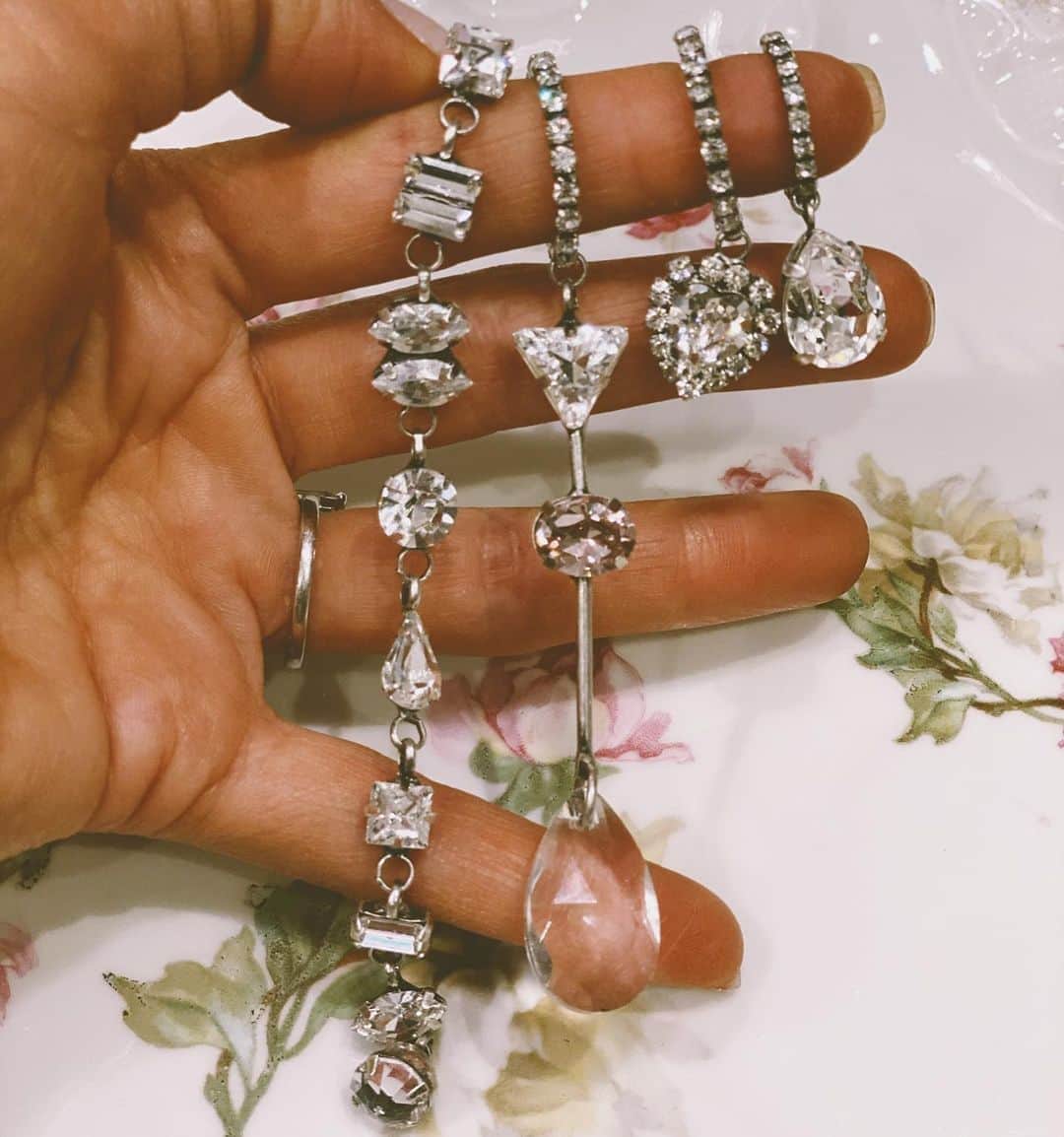 のインスタグラム：「Delicate Details ✨ From left to right: Aries, Alma, and Danni Clear earrings via DANNIJO.com 〰️」