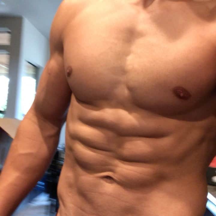 セージ・ノースカットのインスタグラム：「Lean meats and veggies!」