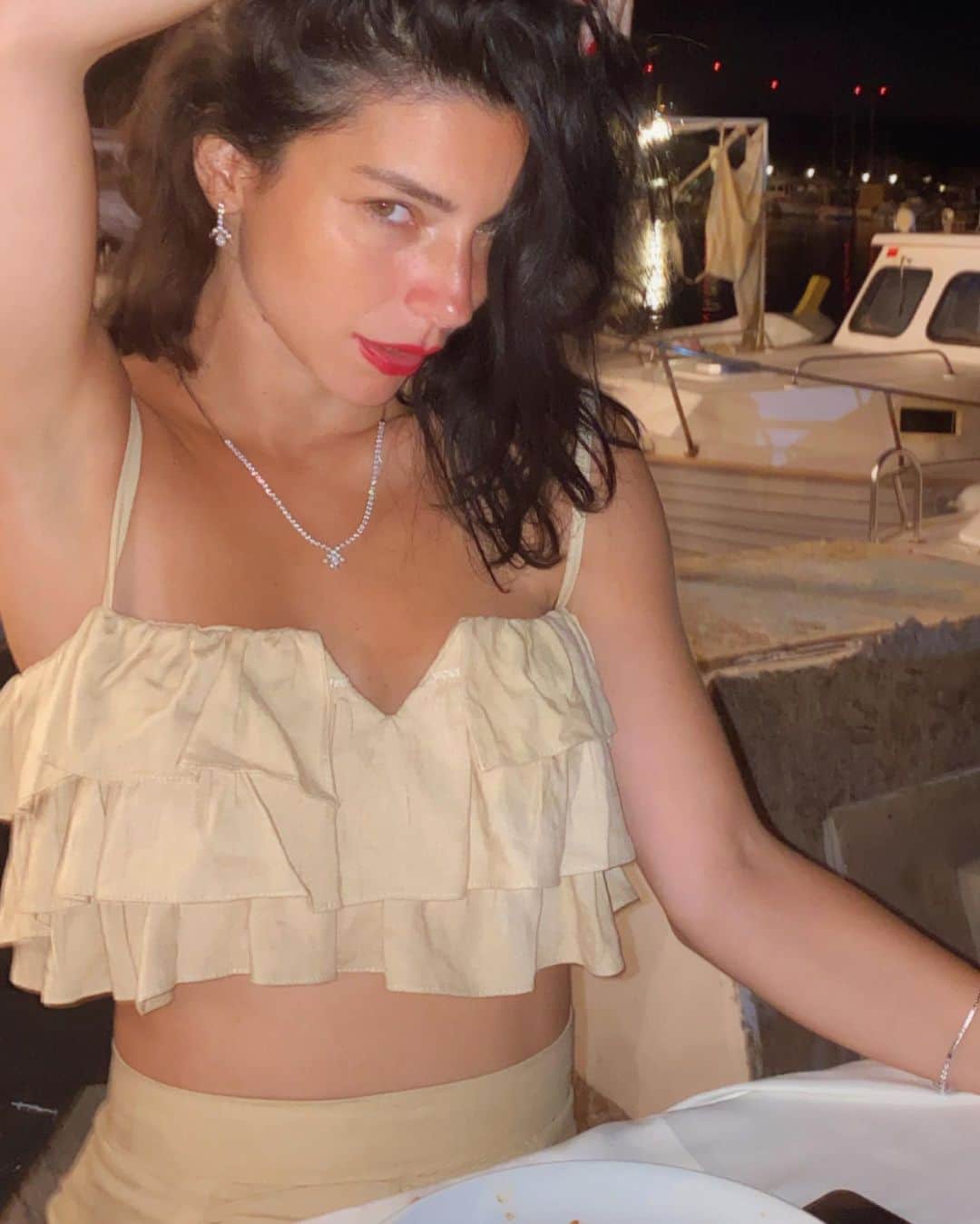 Merve Boluğurのインスタグラム：「Alev」