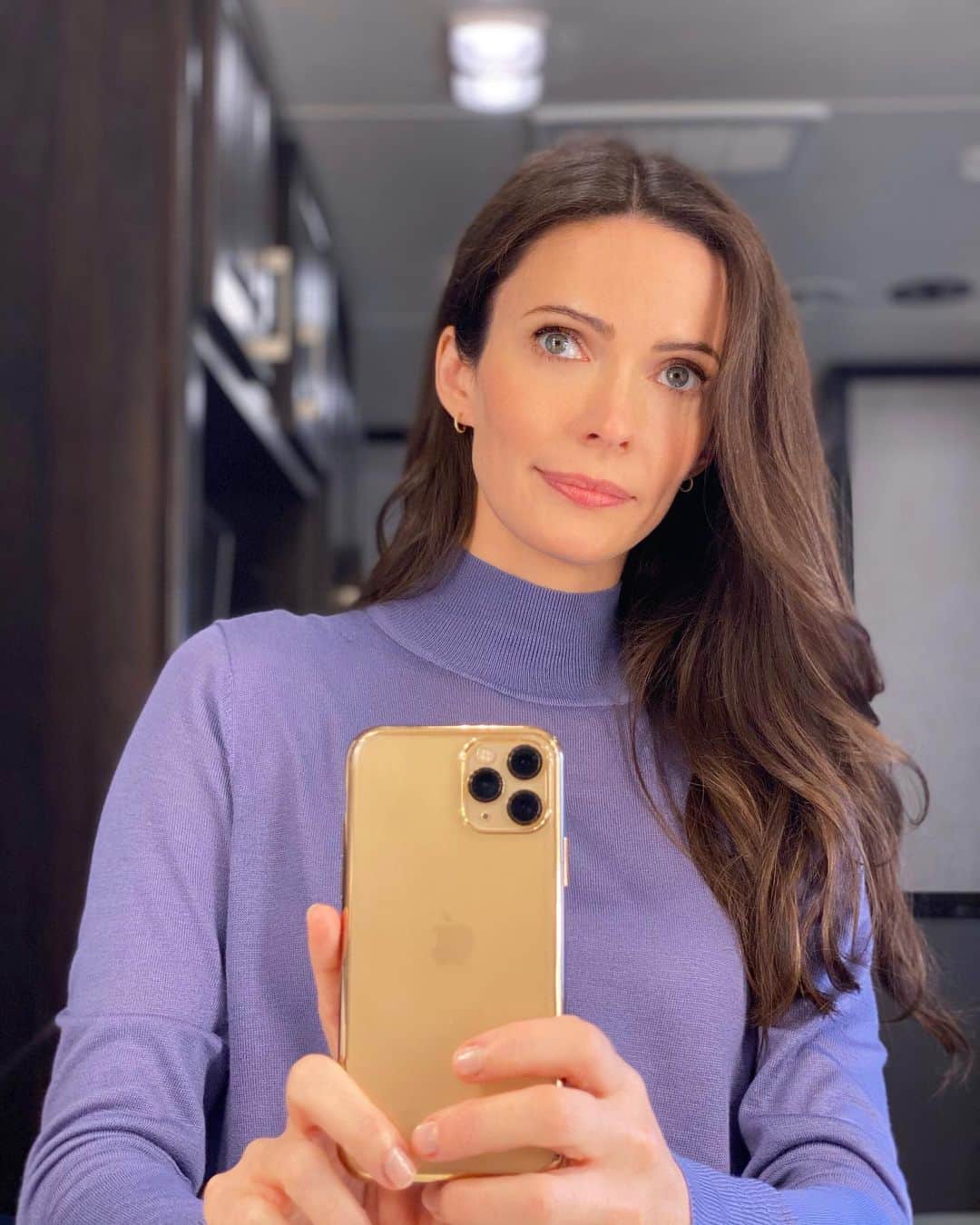ビッツィー・トゥロックのインスタグラム：「Show LGBTQ youth that we are against bullying and that we support them and we’ve got their back – go purple now for #SpiritDay! 💜 @glaad http://glaad.org/spiritday」
