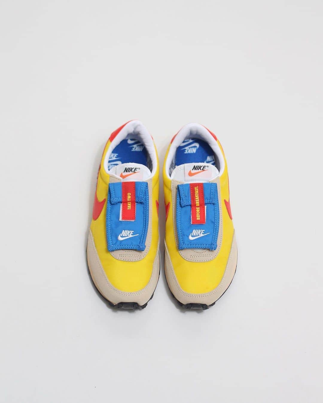 A+Sのインスタグラム：「2020. 10. 17 (sat) in store﻿ ﻿ ■NIKE WMNS DBREAK﻿ COLOR : SPEED YELLOW/HABANERO RED﻿ SIZE : 23.0cm - 29.0cm﻿ PRICE : ¥11,000 (+TAX)﻿ ﻿ 1979年にオリジナルがリリース。OGと同じラバーワッフルアウトソールが特徴。軽量なナイロンアッパーを使用。一日中、快適な履き心地を提供。﻿ ﻿ Original released in 1979. It features the same rubber waffle outsole as the OG. Uses a lightweight nylon upper. Provides a comfortable fit all day long.﻿ ﻿ #a_and_s﻿ #NIKE﻿ #NIKEDBREAK﻿ #NIKEWMNSDBREAK﻿ #LOSTARCHIVE」