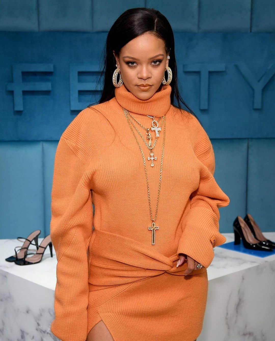 Vogue Australiaさんのインスタグラム写真 - (Vogue AustraliaInstagram)「#Rihanna just made her debut on the Forbes list of America’s Richest Self-Made Women, alongside a number of Kardashian-Jenner family members. To see who else made the list and how much they're worth, tap the link in our bio. 📷 Getty Images」10月15日 19時01分 - vogueaustralia