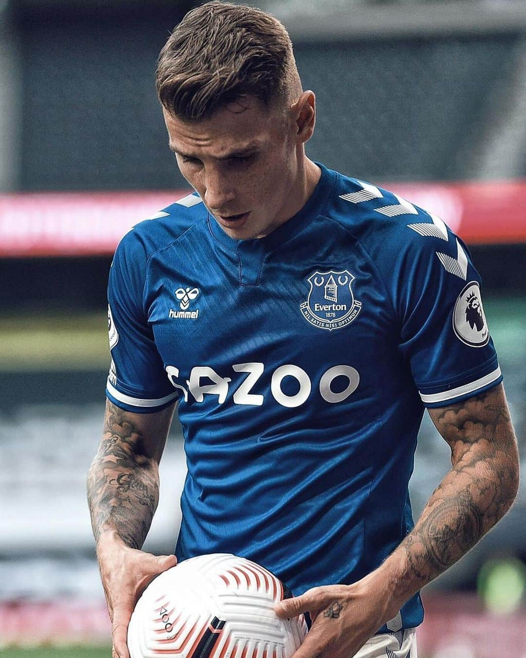 リュカ・ディニュさんのインスタグラム写真 - (リュカ・ディニュInstagram)「Back in blue 💙 😊💪🏻 #Everton #efc #coyb」10月15日 18時56分 - lucasdigne