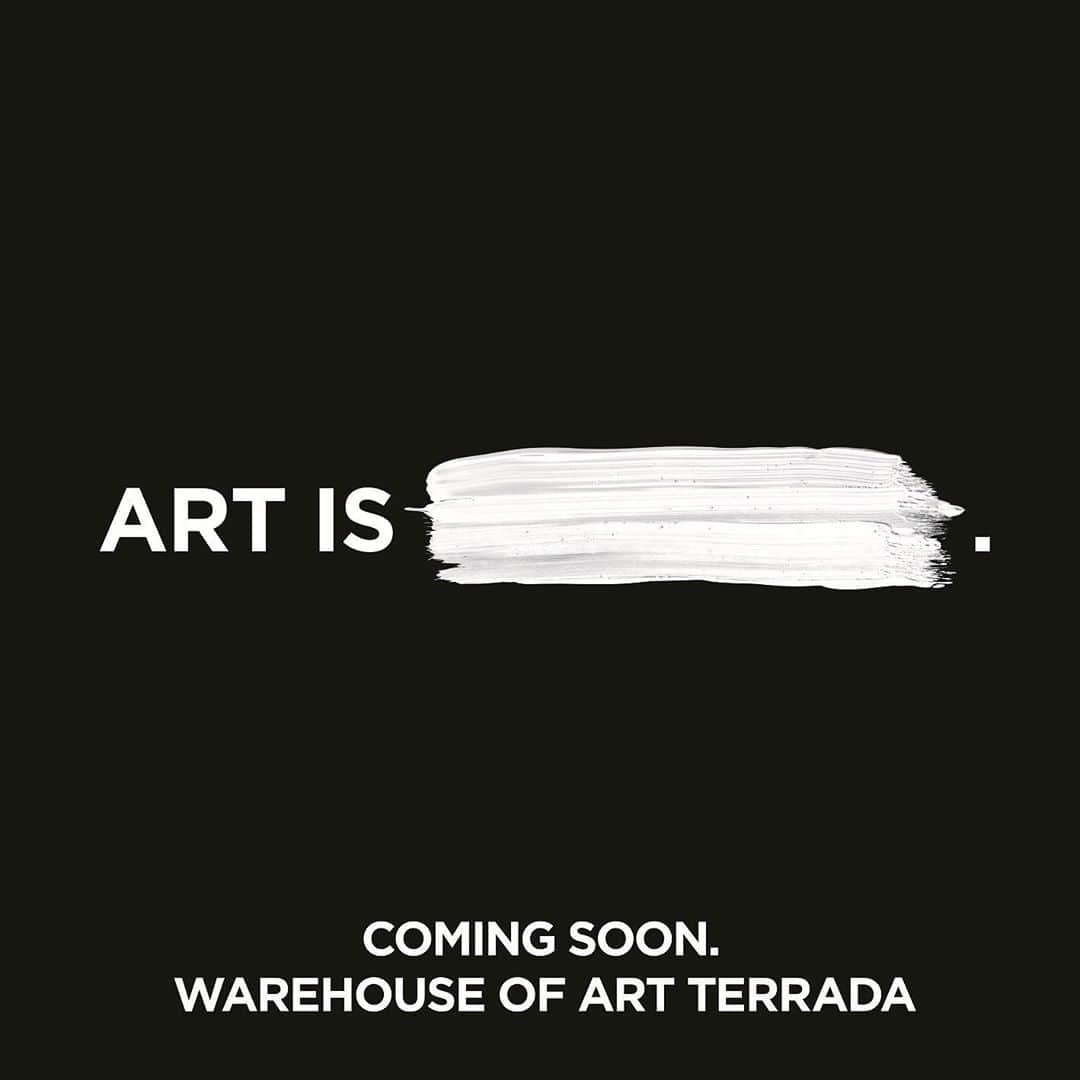 Warehouse TERRADA 寺田倉庫のインスタグラム：「アートとは何だ？ アートは社会や私たちに何をもたらすのか？ アートがつくるのは作品ではない。 ふれるひとの中に芽生える“何か”をつくる。 アートが見せてくれる景色は一定ではない。 あなた自身を映し出す鏡のように、 その時々の精神や感性の成長に伴って、変化し続けていく。 好きだったものを、嫌いになってもいい。 突然、気になりはじめたりもするかもしれない。 アートは向き合う私たちの心をむき出しにするものだ。  WHATはTERRADAに眠るコレクター所有のアートを展示する。 絵画、彫刻、インスタレーション、デジタルアート。建築模型、文学、映像までも。 これまでの美術展示のボーダーを超えていく。 真っ暗な倉庫を飛び出して、あなたの目前に開放する。  WHATは、あなたに何をもたらすだろう。 その答えは、あなたにしか見つけられない。  WHAT introduces you to the quantum restructuring of Warehouse TERRADA’s art universe. As a company with a history in warehousing and a present filled with arts, we have the infrastructure to secure and care for world-class collections—but they are usually kept locked away and out of the flow of human experience.  So we’re doing something new: we are helping these collections find a new voice in a new light. Private collections become public connections, with unique curatorial voices empowered to read creatively across the full array of our holdings. The spirit of art takes many forms, and WHAT sees continuity across all of them, from painting to photography, sculpture,  architecture and beyond. These conceptual leaps between collections allow for diverse assemblage and versatile thematics.  Similarly, art means different things for different people. WHAT is a space for you to experience the diversity of the art world and experience it as yourself, from your own perspective, giving your  own reactions freedom and credence. For art fans, it is the next dimension in the experience of human creativity. It’s also a chill place to soak up some inspiration over a coffee and some light eats. WHAT awaits you…  #ARTisXXX #TERRADA @what_terrada  @archi_depot  @whatcafe_terrada  @pigment_tokyo」
