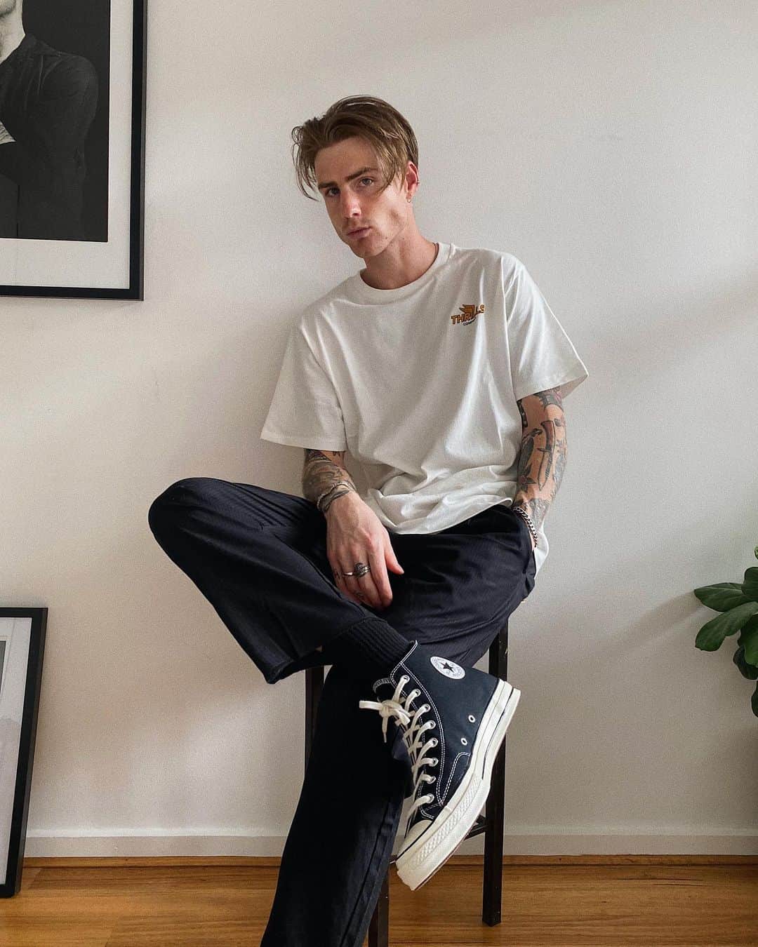 THOMAS DAVENPORTのインスタグラム：「spring fits // @theiconicmen #THEICONICpartner」