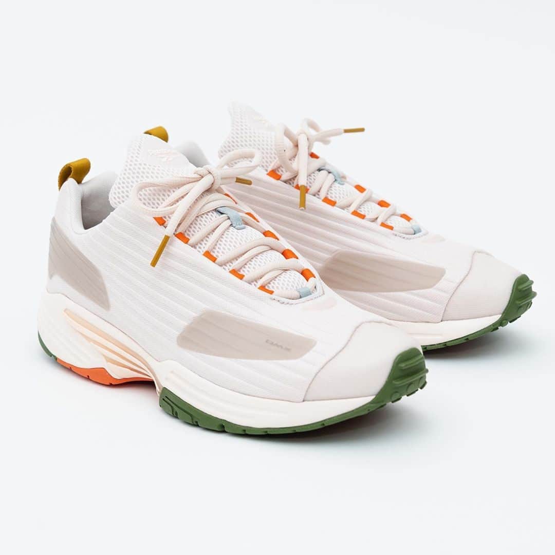 Reebok classic JPさんのインスタグラム写真 - (Reebok classic JPInstagram)「リーボックとのコラボレーションでHYPRBAE(ハイプベイ)が初めてスニーカーを発表。スタイルの固定概念を打ち破った目を見張るシルエットで登場。 「HYPEBAE×Reebok DMX Thrill」2020年10月15日発売。 @hypebae #リーボッククラシック」10月15日 19時54分 - reebokclassicjp