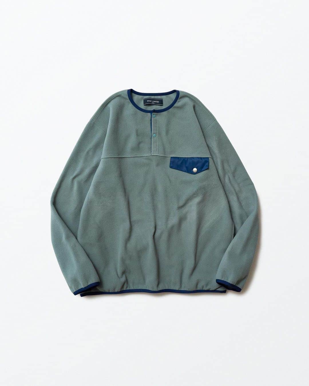 のインスタグラム：「FLEECE SHIRT 暖かく軽量で着心地の良いマイクロフリースを環境に優しいリサイクルポリエステルを使用して作りました。 伸縮性があるので動きやすく、保温性がありながらも不快な蒸れは外に排除します。  #whiz #whizlimited #whizlimited20th #fleece #tokyostreet #whiztokyo #harajuku #tokyo」