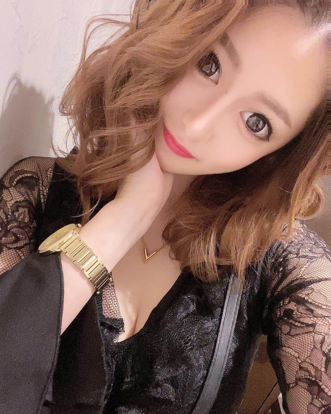 藤堂永蓮のインスタグラム：「今日わおやすみ〜🎶 明日からよろしくお願いします😊❤  #北海道#すすきの#バルセロナ#キャバ嬢#ピアジェ#ピーアンドジェー#ニュークラブ#barcelona #新宿 #歌舞伎町 #六本木 #錦 #中洲 #北新地 #ミナミ #instagram#instagood #love #happy#fun#like4like #l4l #札幌」