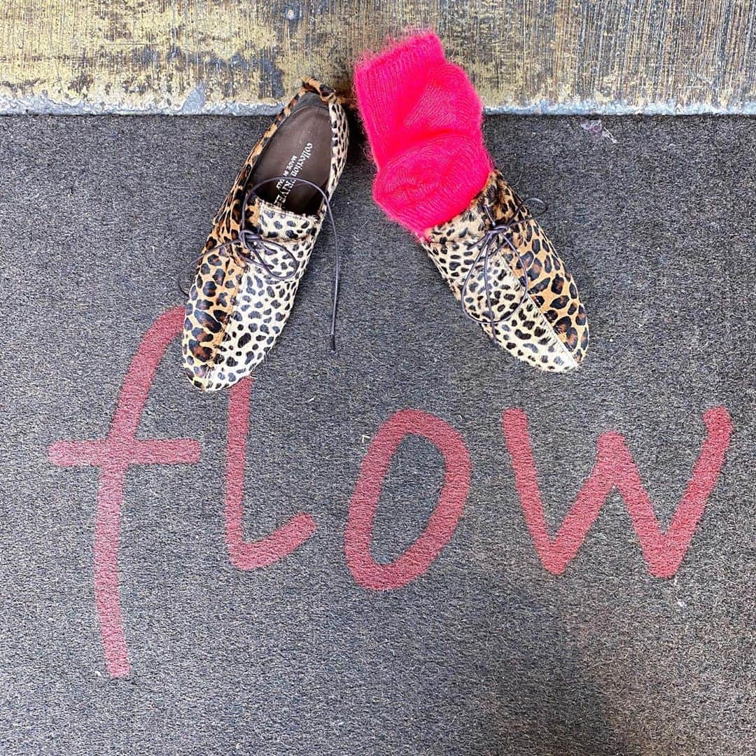 のインスタグラム：「Today @flowstore.fi our pony lace up babbuccia #collectionpriveeofficial  • • • • • #collectionpriveeaccessories #flow #flowfirenze #pony #leopard #laceupshoes #madeinitaly #windows #iconic #handmade #artisanal #womenshoes #accessories #womensaccessories #window #bestboutique」