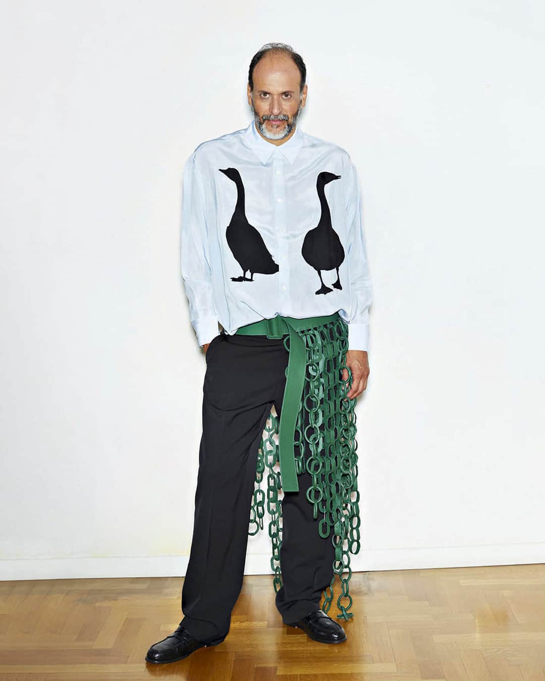 Loeweさんのインスタグラム写真 - (LoeweInstagram)「Luca Guadagnino wearing LOEWE Fall Winter 2020 in @VanityFairItalia  #LOEWE #LOEWEFW20」10月15日 20時25分 - loewe