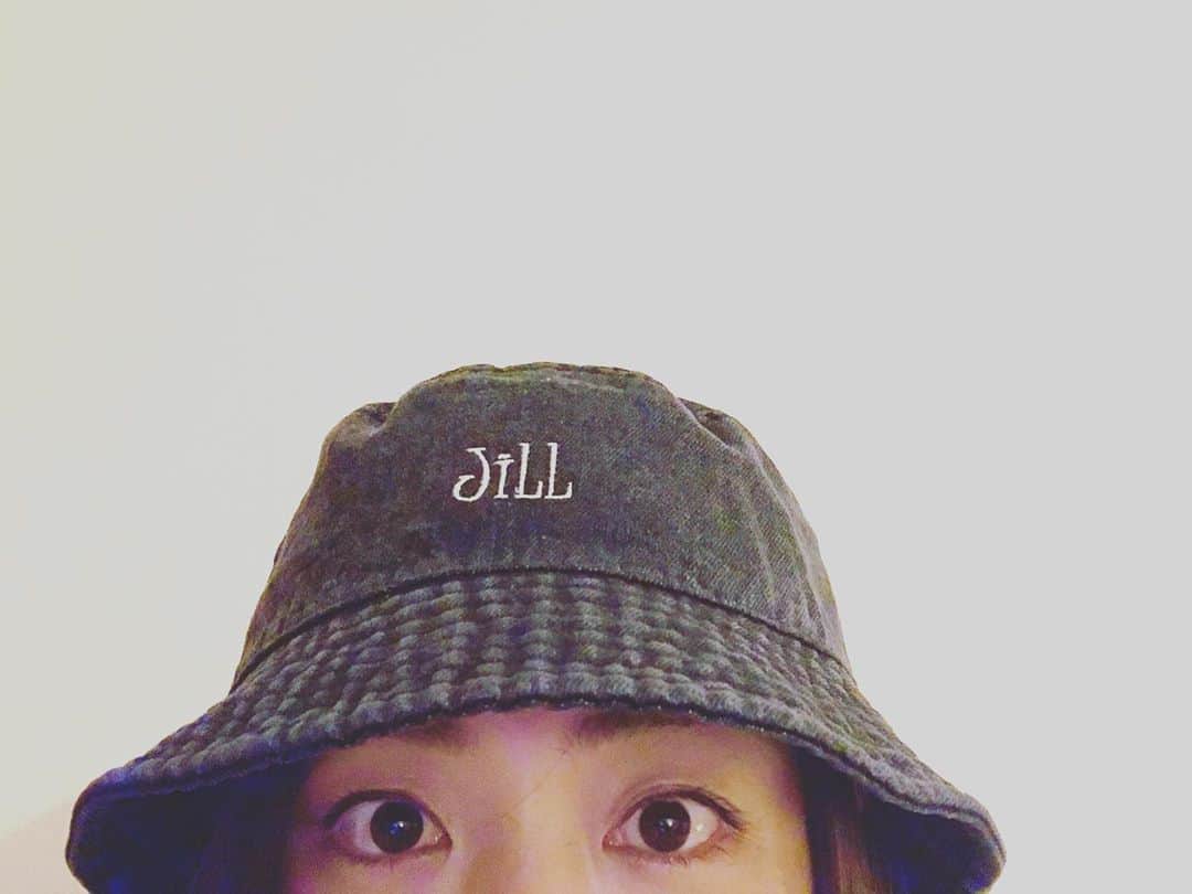 片山萌美さんのインスタグラム写真 - (片山萌美Instagram)「お気に入りの帽子さん。  #jill #moemikatayama」10月15日 20時36分 - moet_mi