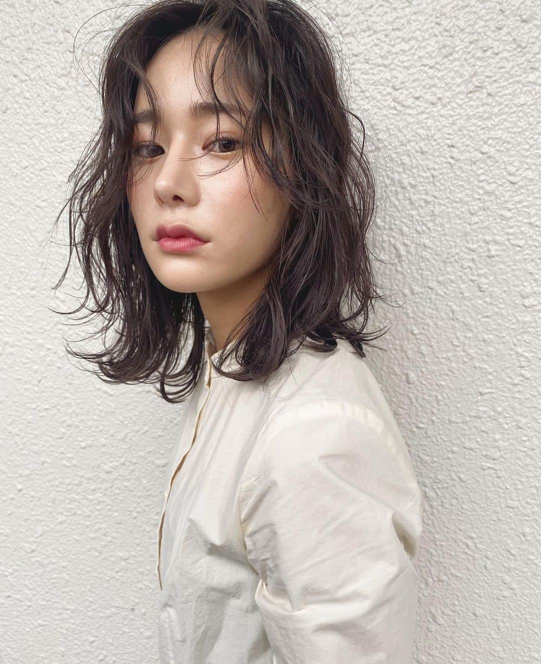 のインスタグラム：「朝はヘアカタ撮影からスタート☺︎ オフショット📷」