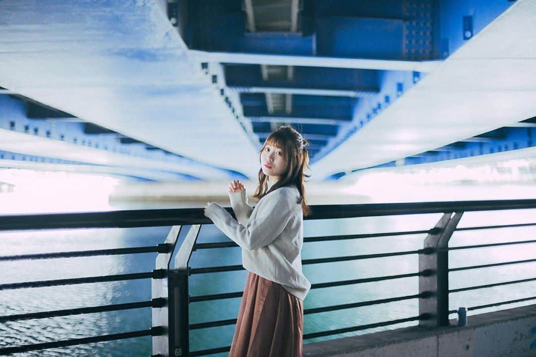 弘松菜摘のインスタグラム：「.  .  「いかないで」って﻿ 叫んでくれる人がいればな﻿ ﻿ ﻿ ﻿ ﻿ #儚くて何処か愛おしい様な」