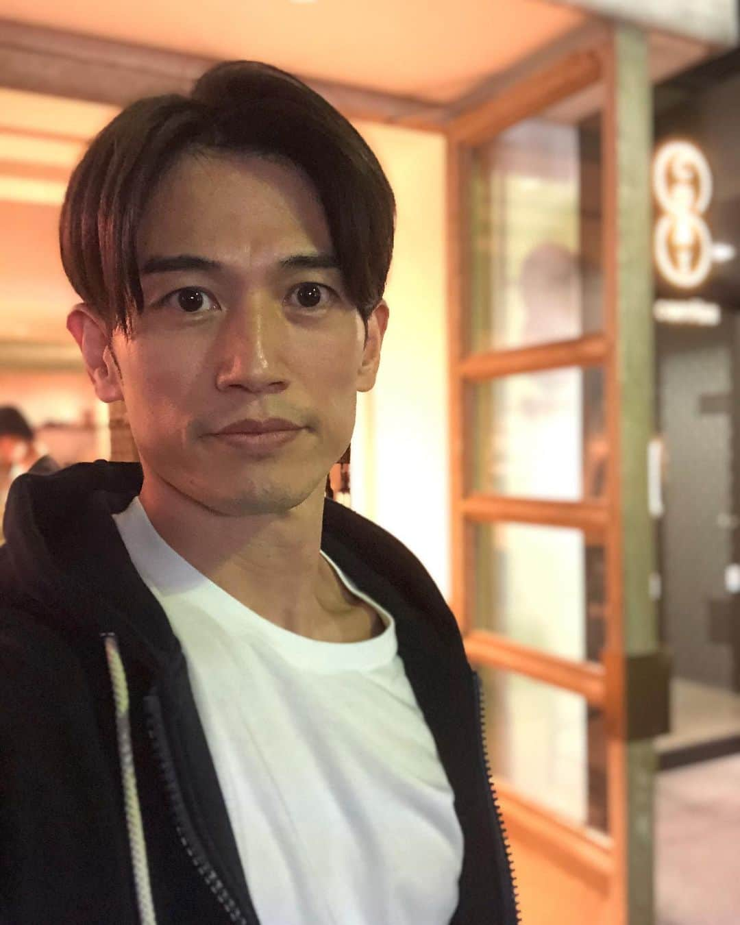 野久保直樹さんのインスタグラム写真 - (野久保直樹Instagram)「☆ 😎Hair maintenance day 😎 ☆ 🤩Special thanks🤩 🙏@hiro_fons 🙏 ☆ @fons_hair  #美容院 #表参道 #青山 #髪型 #cut #color」10月15日 20時53分 - naoki_nokubo