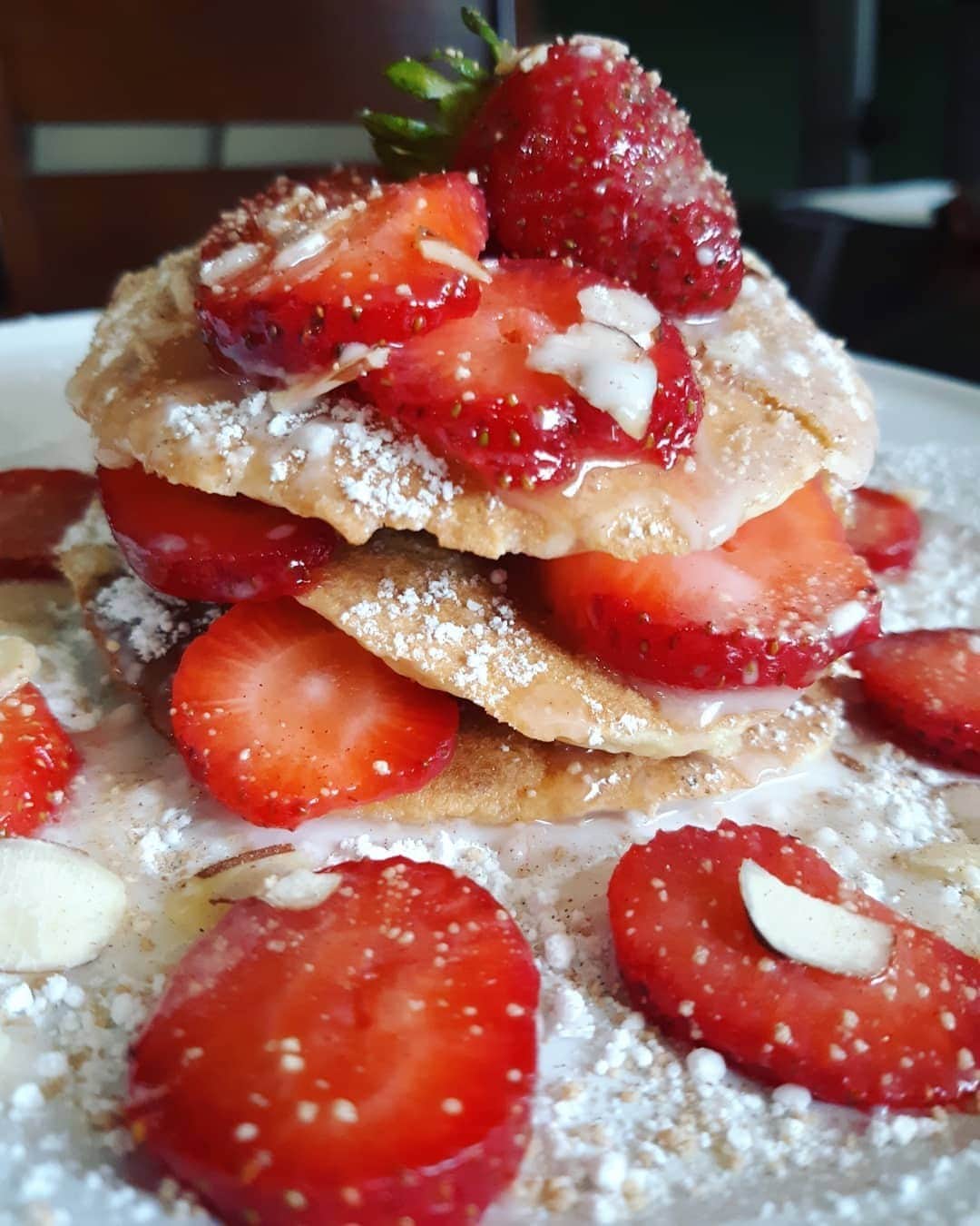 Flavorgod Seasoningsさんのインスタグラム写真 - (Flavorgod SeasoningsInstagram)「3 Stacks!!!🥞🍓❤🍴Topper with Flavor God Buttery Cinnamon Roll!⁠ -⁠ Customer: @badchef_sweettee⁠ -⁠ Add delicious flavors to your meals!⬇️⁠ Click link in the bio -> @flavorgod  www.flavorgod.com⁠ -⁠ "Enjoying a sweet breakfast snack! Mini pancakes 🍓🥰🥞 ~STRAWBERRY CINNAMON ROLL OVERLOAD❤❤❤ with Sliced Almonds, Honey Icing Drizzle, Powdered Sugar, & @flavorgodseasoning @flavorgod BUTTERY CINNAMON ROLL! Who needs syrup??!😜🍴"⁠ -⁠ Flavor God Seasonings are:⁠ 🥞🍓ZERO CALORIES PER SERVING⁠ 🥞🍓MADE FRESH⁠ 🥞🍓MADE LOCALLY IN US⁠ 🥞🍓FREE GIFTS AT CHECKOUT⁠ 🥞🍓GLUTEN FREE⁠ 🥞🍓#PALEO & #KETO FRIENDLY⁠ -⁠ #food #foodie #flavorgod #seasonings #glutenfree #mealprep #seasonings #breakfast #lunch #dinner #yummy #delicious #foodporn ⁠ ⁠」10月15日 21時01分 - flavorgod