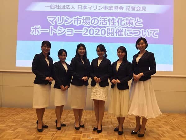 女子アナ47のインスタグラム：「２月にマリン部の一部のメンバーで一般社団法人日本マリン事業協会（ＪＭＩＡ）による「マリン市場の活性化策とボートショー２０２０」発表会見に出席しました。 ミス日本海の日の森谷美雲さんとも一緒に写真を撮りました。 メンバーで揃えたジャケットは忘れられない思い出が・・・。 これからマリン部に任せたいことや発信してほしいこと、お仕事の依頼などお待ちしています。  #女子アナ47マリン部 #マリヌス #marinus  #女子アナ47 #女子アナ４７ #女子アナ #アナウンサー #フリーアナウンサー #海 #マリン #マリンアクティビティ #マリンスポーツ #ボート #船 #海水浴 #海の幸 #釣り #ミス日本海の日 #地方創生 #地域活性化」