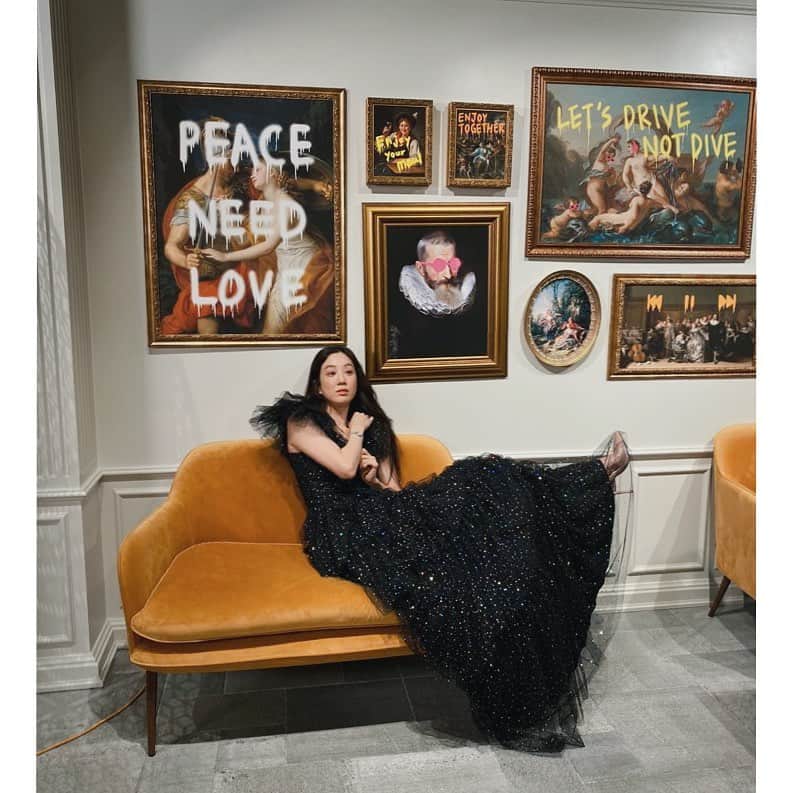 チョン・リョウォンのインスタグラム：「. 촬영 behind- coming soon @marieclairekorea」