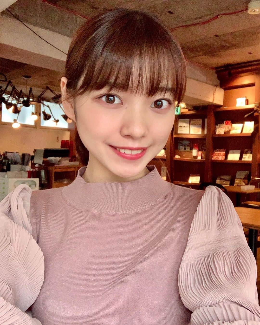 横山キラさんのインスタグラム写真 - (横山キラInstagram)「ポニーテール🧚‍♀️﻿ ﻿ バイト終わりにママとランチしてきました🍽﻿ ﻿ ﻿ #ポニーテール #ポニテ #自撮り #セルフィー #サロンモデル #サロンモデル東京 #サロンモデル撮影 #ミス慶應 #慶應ミスコン #ミスコン #ワンピース」10月15日 21時47分 - kira_yokoyama_