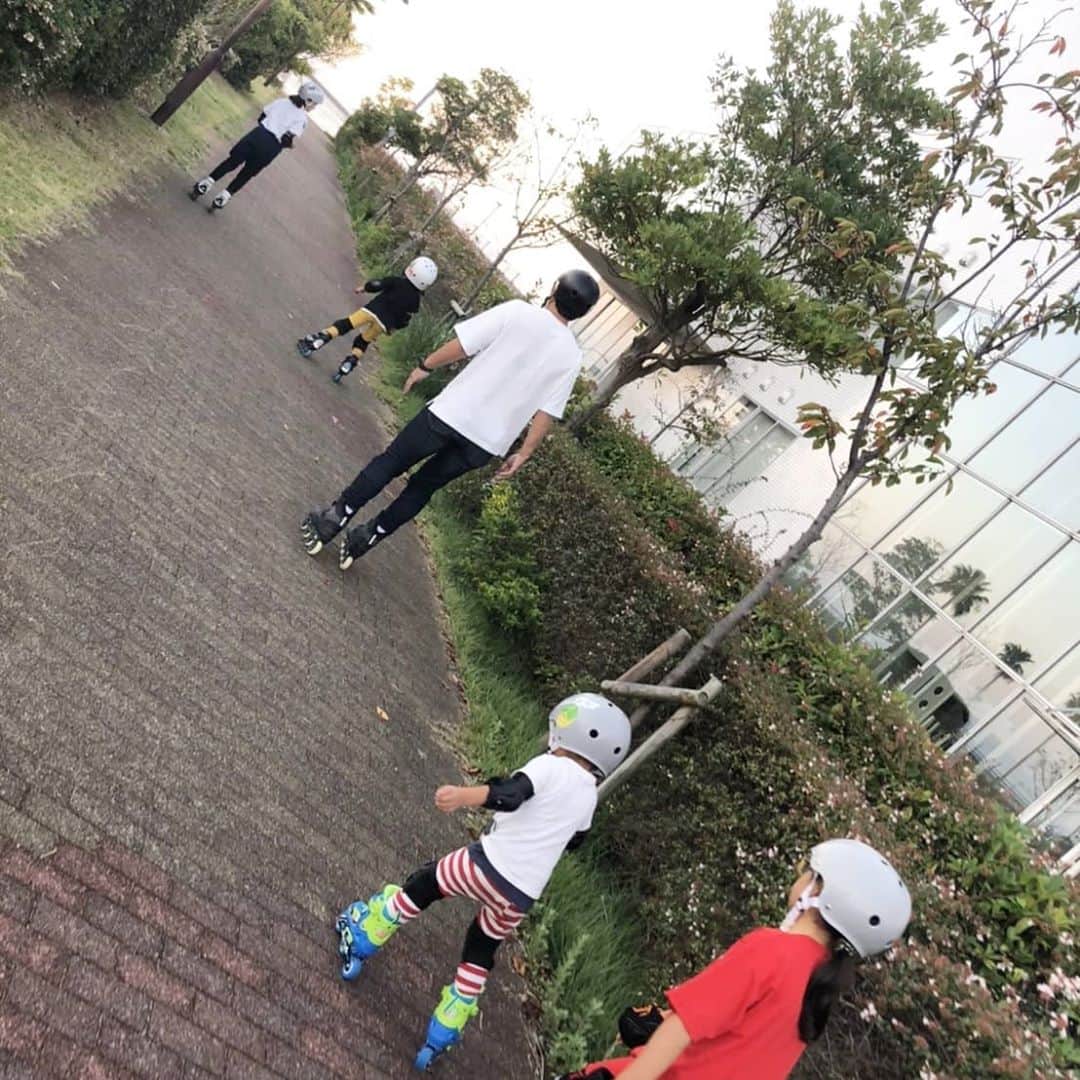 安床エイトさんのインスタグラム写真 - (安床エイトInstagram)「Inline skate gave to me a lot of possibilities!! #inlineskate #possibilities #EitoYasutoko」10月15日 21時46分 - eitoyasutoko