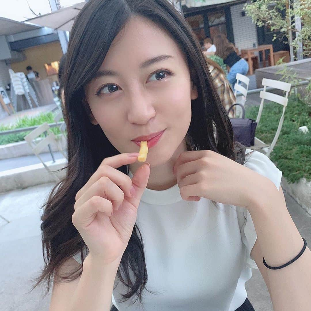 上西恵さんのインスタグラム写真 - (上西恵Instagram)「photo by @jonishi_rei  ⠀ 前に妹と☺️ パンケーキ食べたいと妹のリクエストでっ！二人でシェアしましたっ😊 ⠀」10月15日 22時03分 - jonishi_kei