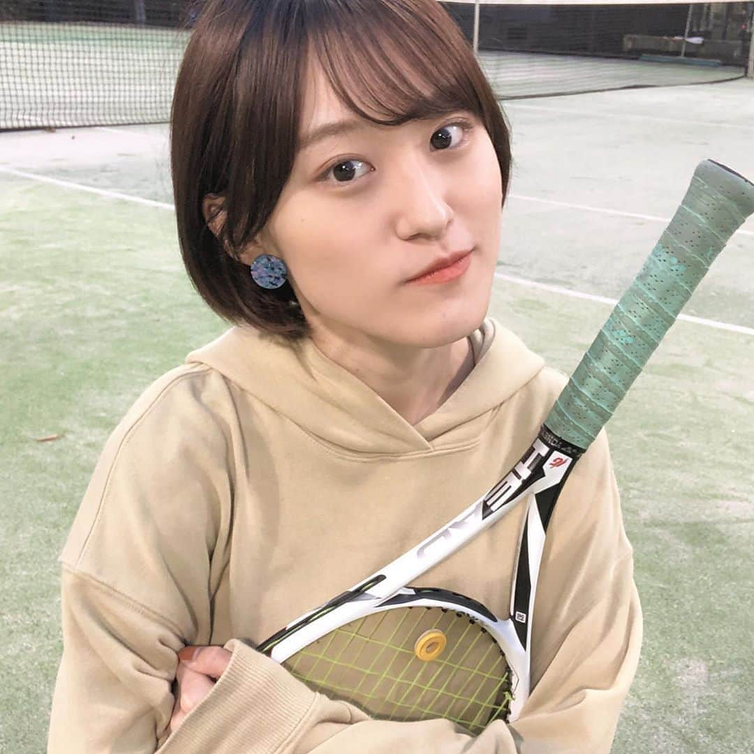 山口柚香さんのインスタグラム写真 - (山口柚香Instagram)「久しぶりに🎾 . 3時間たくさん動いたら、すぐ息切れしちゃって衰えを感じました〜 あと、手の皮がめちゃ剥けた笑！でもやっぱり楽しくて手が痛くてもたくさん打ってきました☀️ . . 久しぶりにサークルのみんなと会うと、ミスコン頑張ってるねとか毎日投票してるよ！って同期にも後輩にもたくさん言ってもらえて本当に嬉しかったです😭😭😭 本当にいい人達、、、この場を借りてありがとうって言いたい！(まだ気が早い) . . あと少し！！！！本当に本当に頑張るぞおおおおお！！今日も投票よろしくお願いします！！」10月15日 22時12分 - mizucon2020_no1