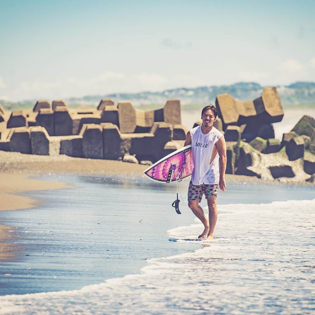 金尾玲生さんのインスタグラム写真 - (金尾玲生Instagram)「.﻿ ﻿ もう既に夏が恋しい…﻿ ﻿ 今年の夏は短かったねー。﻿ ﻿ 今の季節もおしゃれ出来るから好きだけどね✌︎﻿ ﻿ 📸by @gen__g2n ﻿ ﻿ #summer﻿ #surfing﻿」10月15日 22時15分 - reokanao