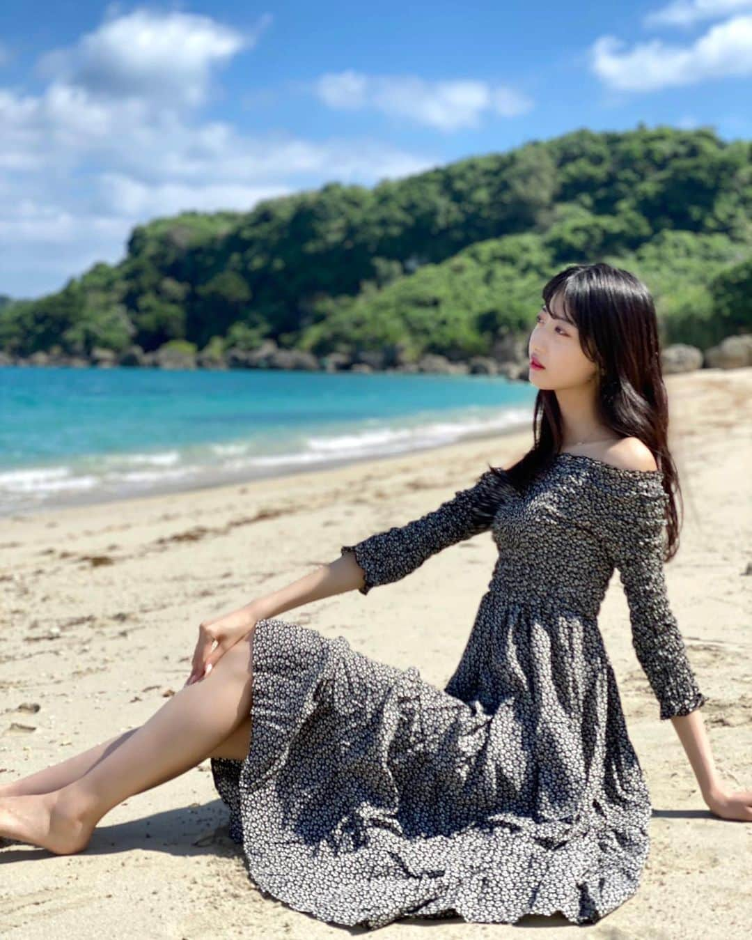 吉村花音さんのインスタグラム写真 - (吉村花音Instagram)「. トンナハビーチ🏖 とってもいい天気で海も綺麗だった✨✨  . #沖縄 #沖縄旅行 #沖縄ビーチ #トンナハビーチ #マリンスポーツ #海 #ビーチ #旅行 #japan #okinawa #travel #trip #beach #sea #marinesports」10月15日 22時15分 - kanon__729