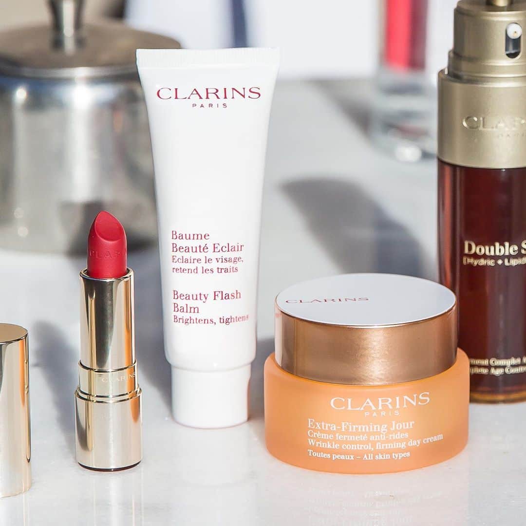 CLARINSさんのインスタグラム写真 - (CLARINSInstagram)「What are your favorite Clarins products?! Tell us in the comments 💄🛁💧🌹🌱」10月16日 3時47分 - clarinsusa
