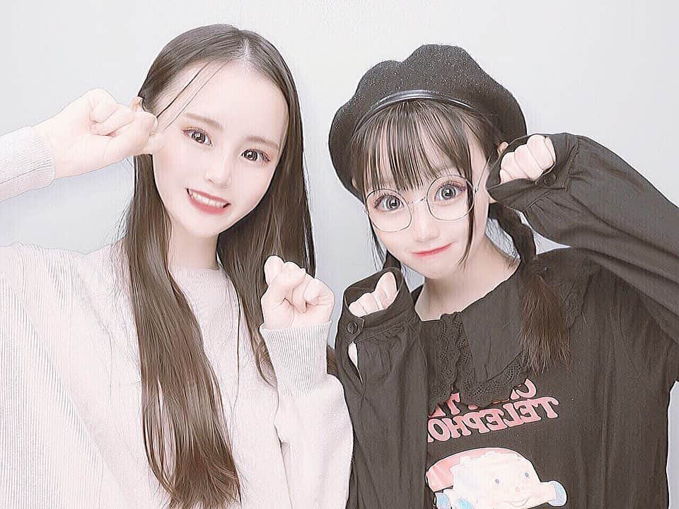 こあ（ゆずこあ）さんのインスタグラム写真 - (こあ（ゆずこあ）Instagram)「・ ディズニー行こ〜ね😽🤍 @nanachan_1212 🤍🤍」10月15日 22時33分 - koa_0607